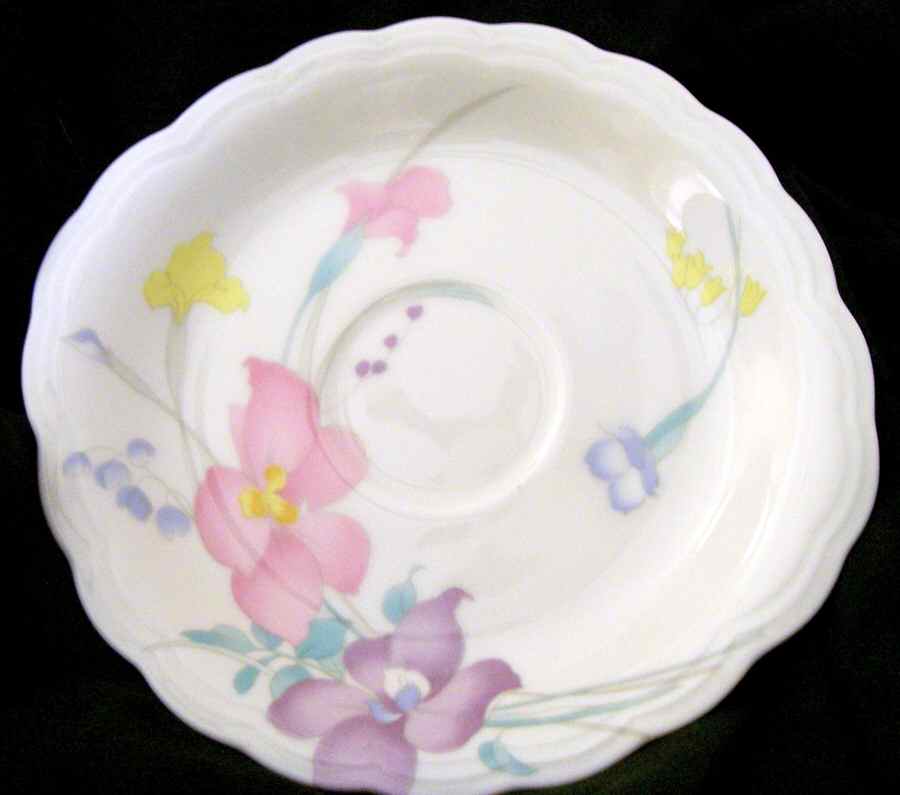 Sunny Side Saucer by Japan-1
