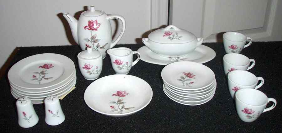 GRT16 Toy Plate by Grantcrest-1