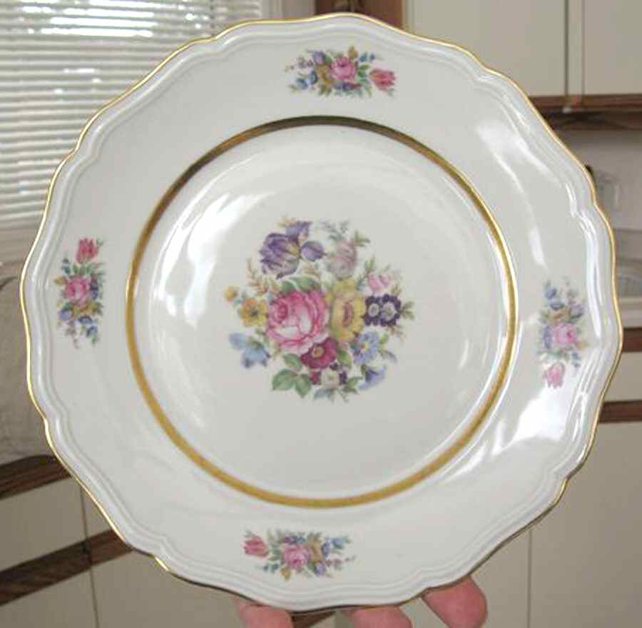 JOH382 Dinner Plate by Johann Haviland-1