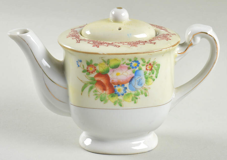 JAP846 Toy Teapot & Lid by Japan-1