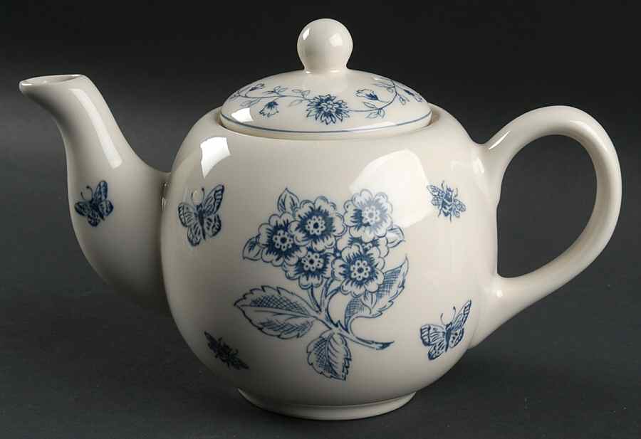 Jardin Blue Teapot & Lid by Jay Willfred-1
