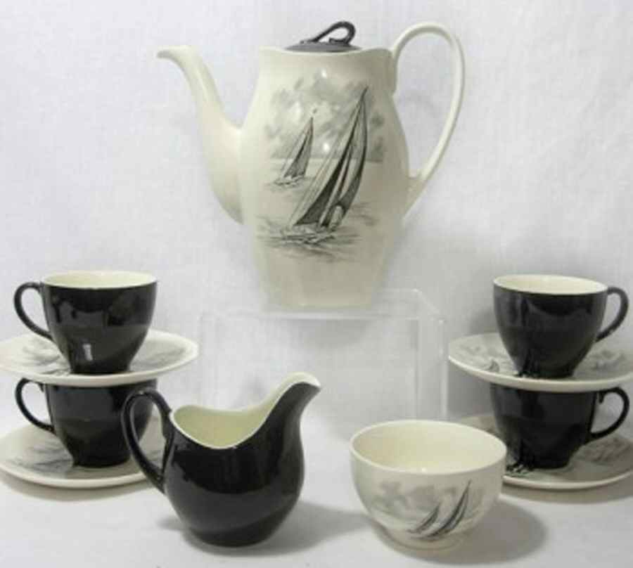 JB1036 Coffee Pot & Lid by Johnson Brothers-1