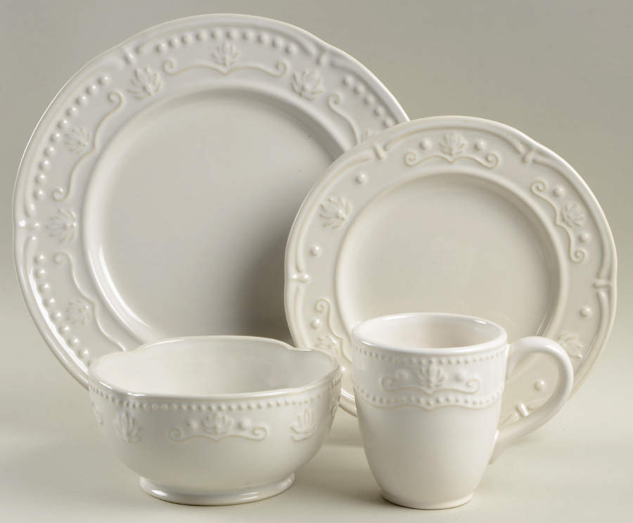 Scalloped Floral White 4 Piece Place Setting by Jaclyn Smith-1