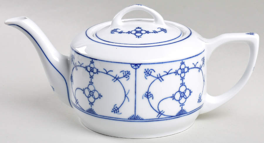 Blau Saks Teapot & Lid by Jaeger-1