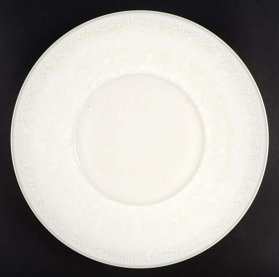 Nacre Dinner Plate by Jaune de Chrome-1