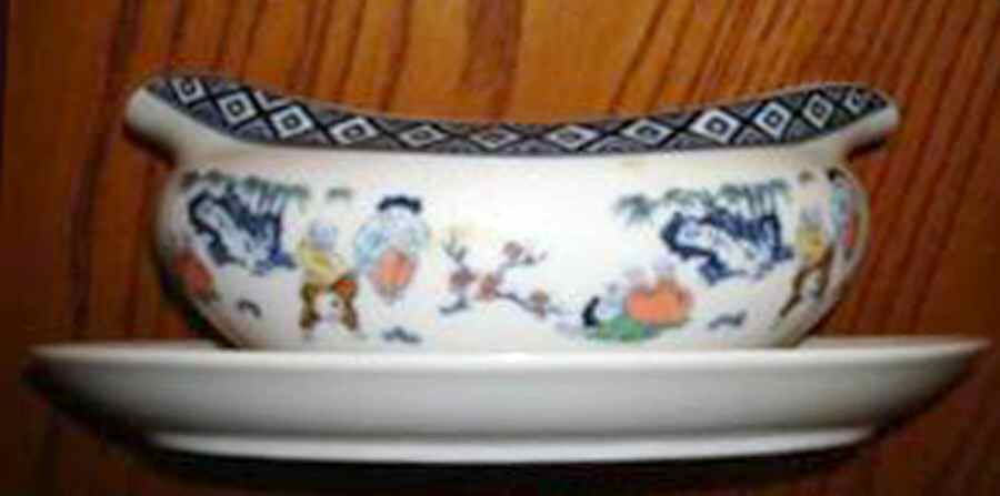 Three Friends Collection Gravy Boat & Underplate by Jade China-1