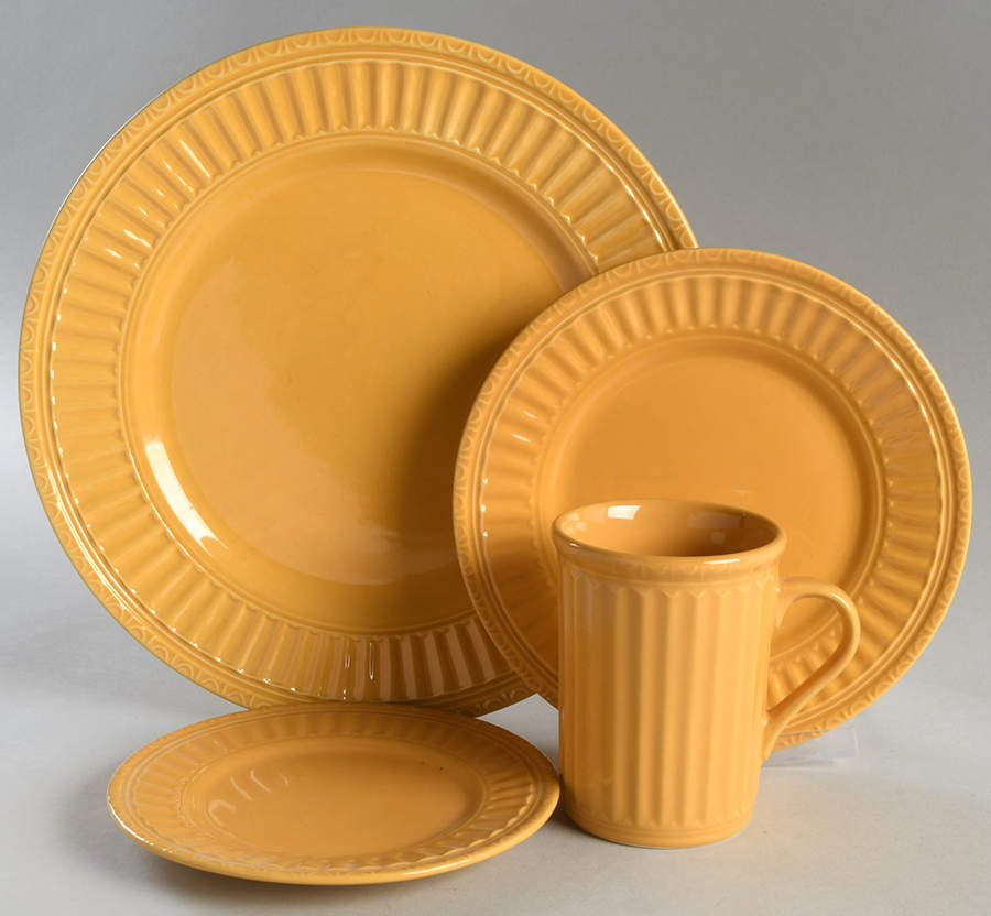 Italiana Dark Yellow 4 Piece Place Setting by JCPenney-1