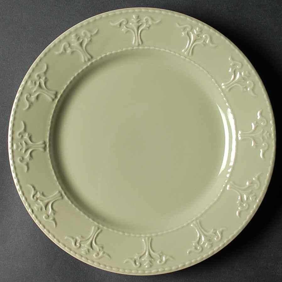 Athena Light Green Dinner Plate by JCPenney-1