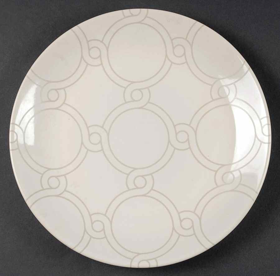 Chain Link Dinner Plate by Jaclyn Smith-1