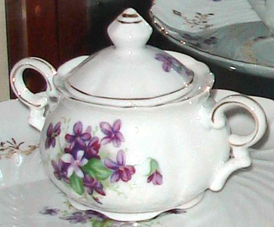 NYB9 Sugar Bowl & Lid by Nihon Yoko Boeki Co-1