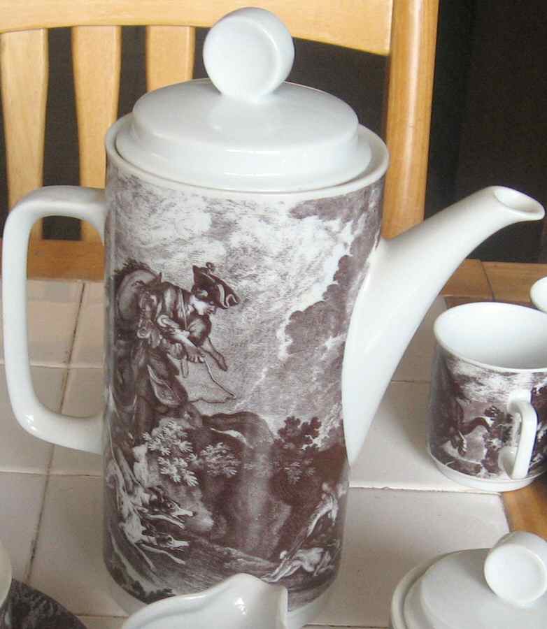 JAE211 Coffee Pot & Lid by Jaeger-1