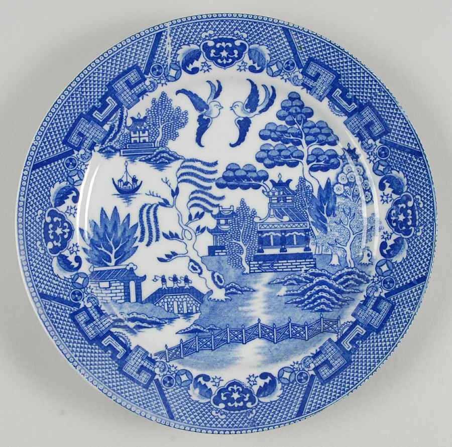Blue Willow (Occ Japan, Crown Bck) Luncheon Plate by Japan-1