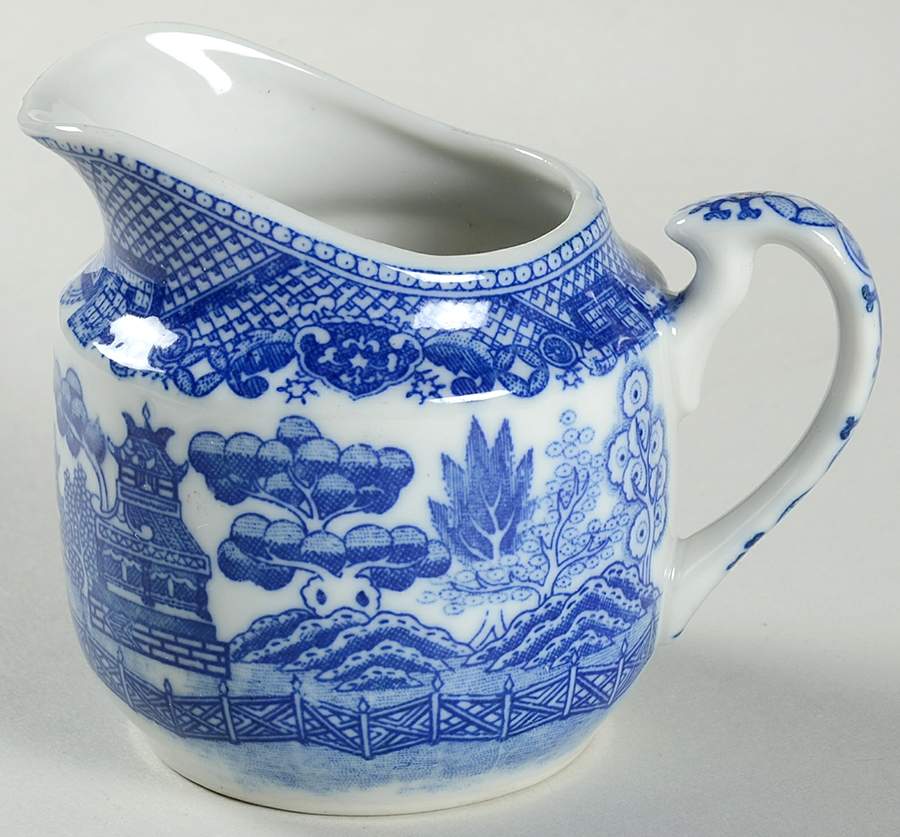 Blue Willow (Occ Japan, Crown Bck) Creamer by Japan-1