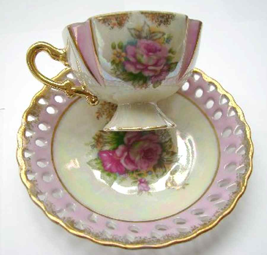 JAP918 Footed Cup & Saucer Set by Japan-1