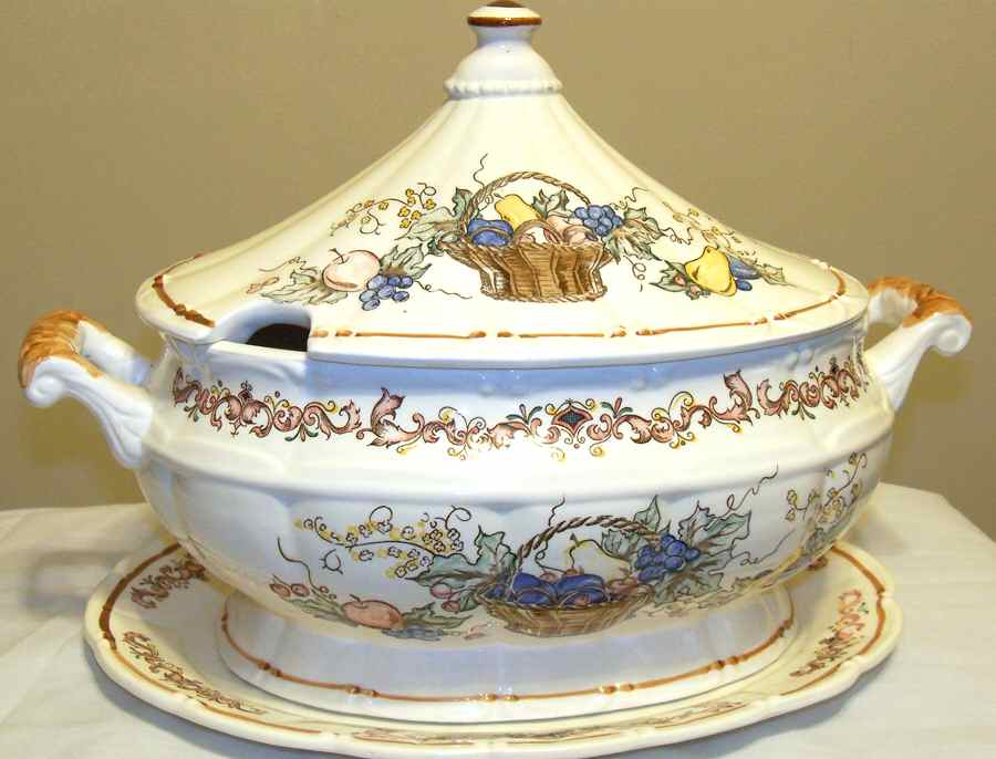 JAP920 Oval Tureen & Lid with Underplate by Japan-1