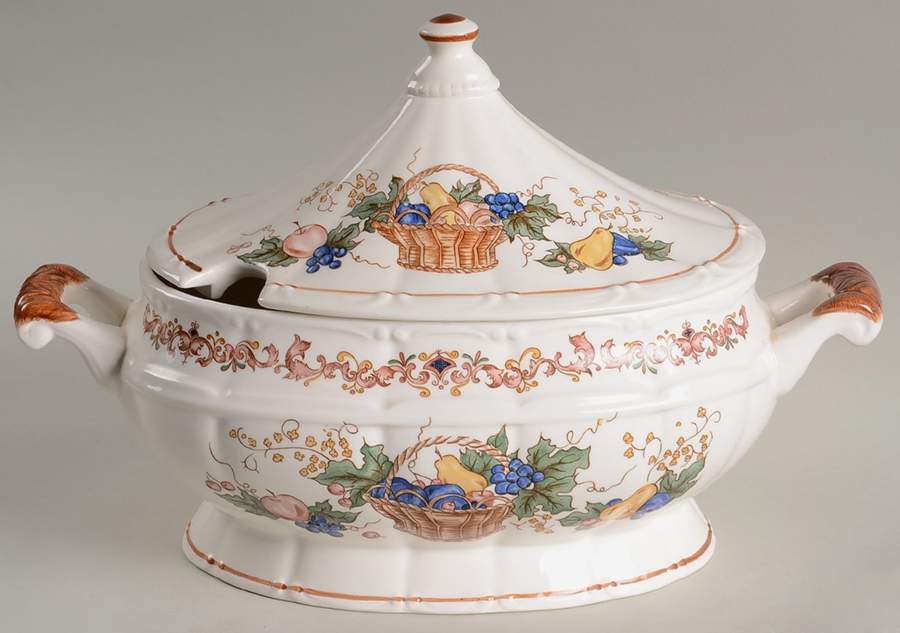 JAP920 Oval Tureen & Lid by Japan-1