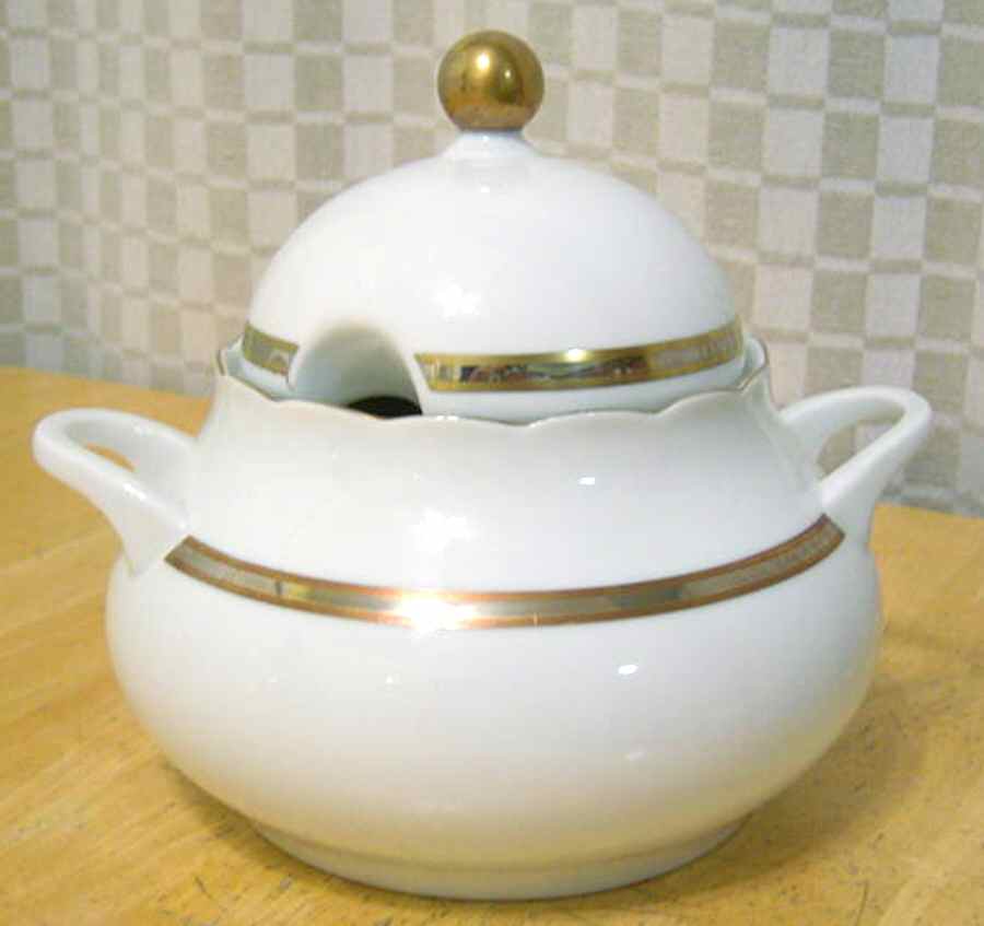 JOH398 Tureen &  Lid by Johann Haviland-1