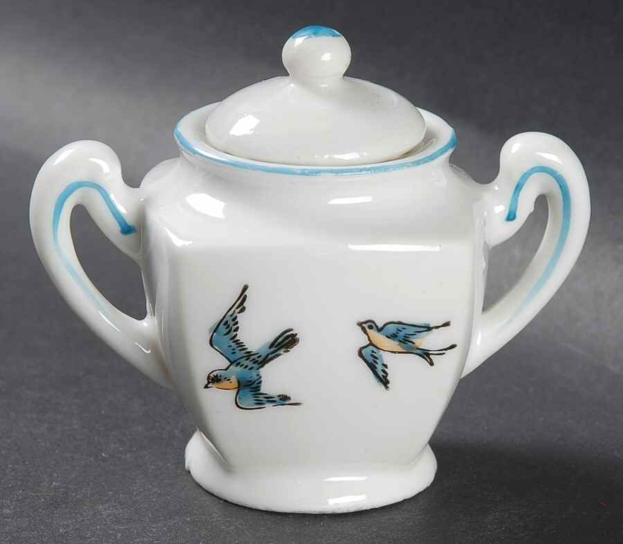 JAP938 Toy Sugar Bowl & Lid by Japan-1