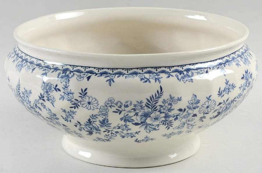 Devon Cottage 9" Footed Bowl by Johnson Brothers-1