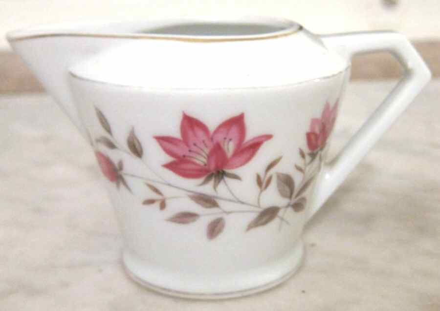 JAP972 Creamer by Japan-1