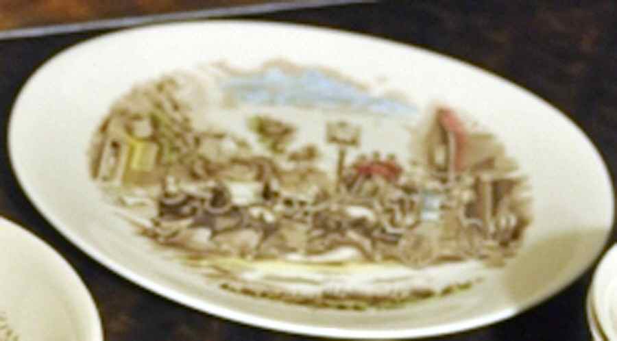 Coaching Scenes Coupe (Multicolor) Dinner Plate by Johnson Brothers-1