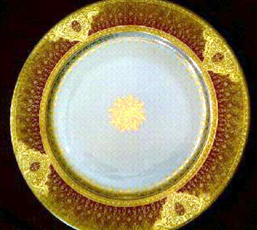 JYC1 Dinner Plate by Julien Balleroy & Cie-1
