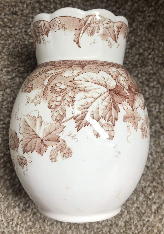 Hop Brown Vase by Johnson Brothers-1