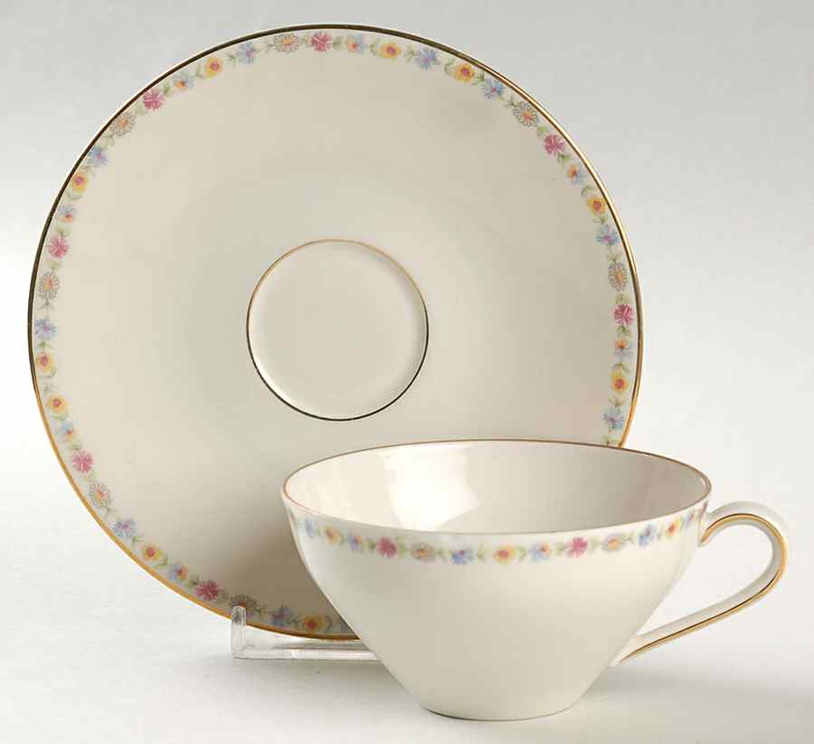 3518 Flat Cup & Saucer Set by Johann Seltmann-1