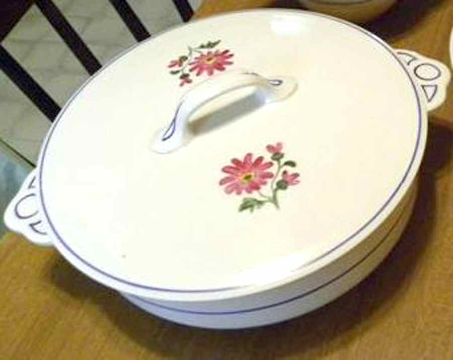 JB1111 Round Covered Vegetable by Johnson Brothers-1