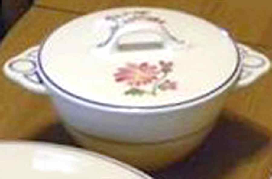 JB1111 Sugar Bowl & Lid by Johnson Brothers-1