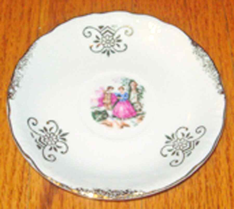 JAP997 Saucer by Japan-1