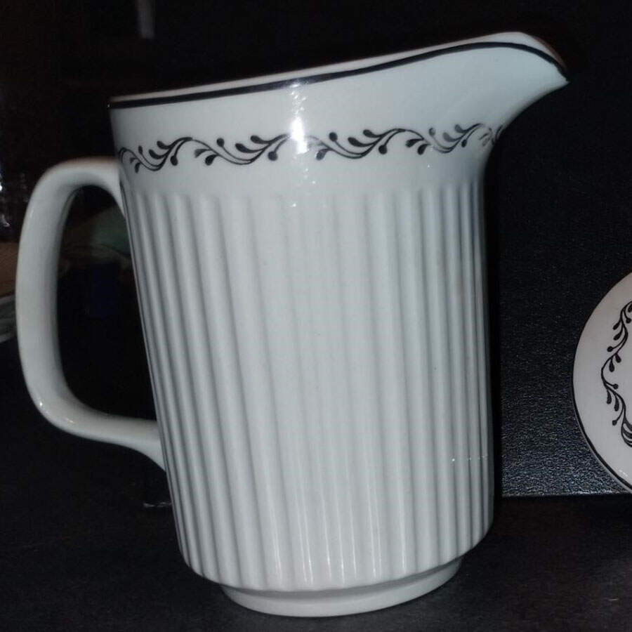 JB1113 Creamer by Johnson Brothers-1