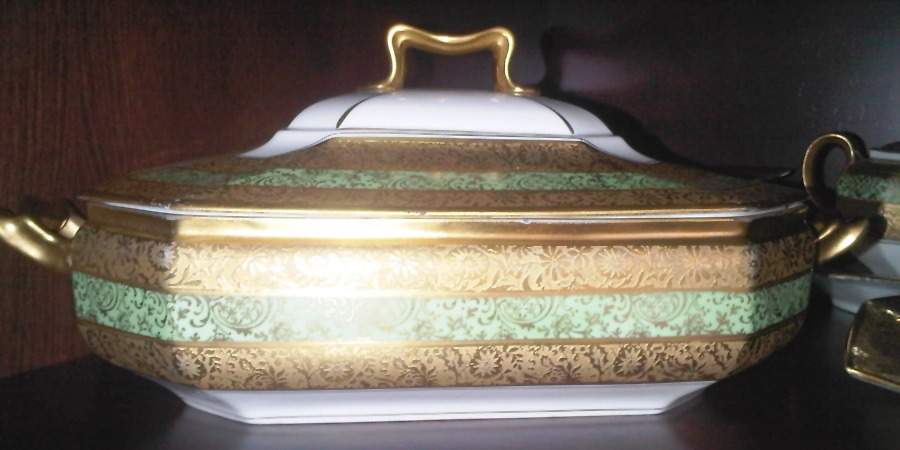 JOH412 Rectangular Covered Vegetable by Johann Haviland-1