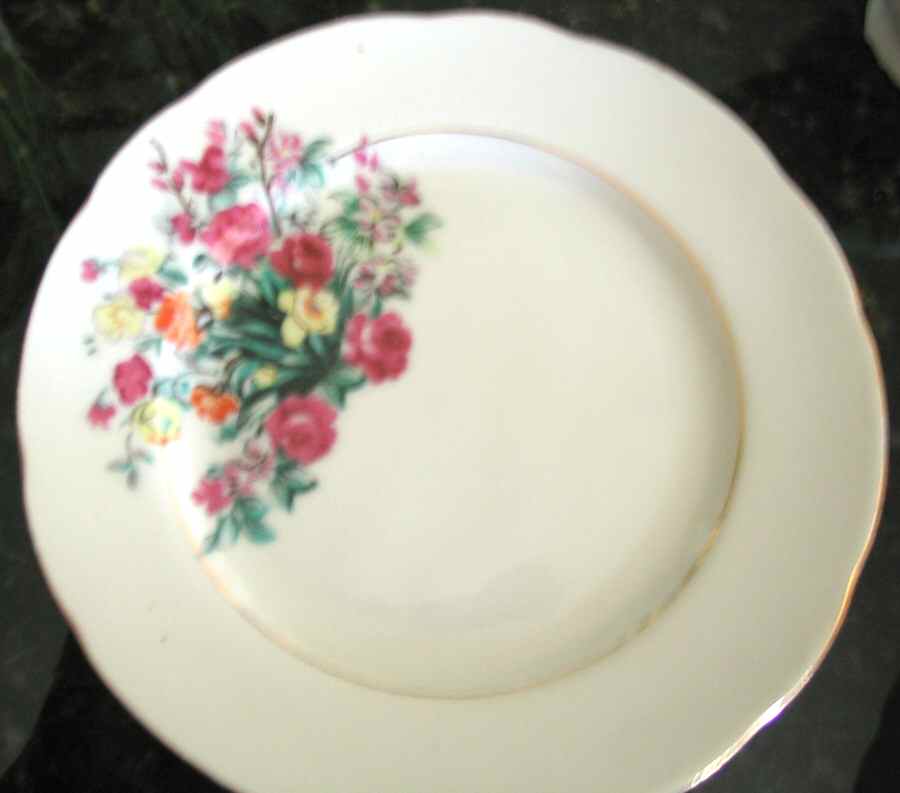 JAP1010 Child's Plate by Japan-1