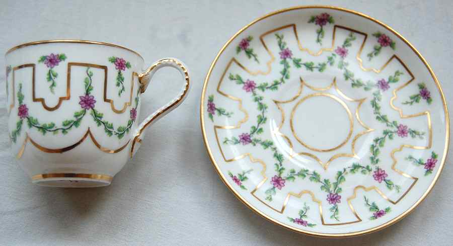 23625 Flat Demitasse Cup & Saucer Set by George Jones & Sons-1