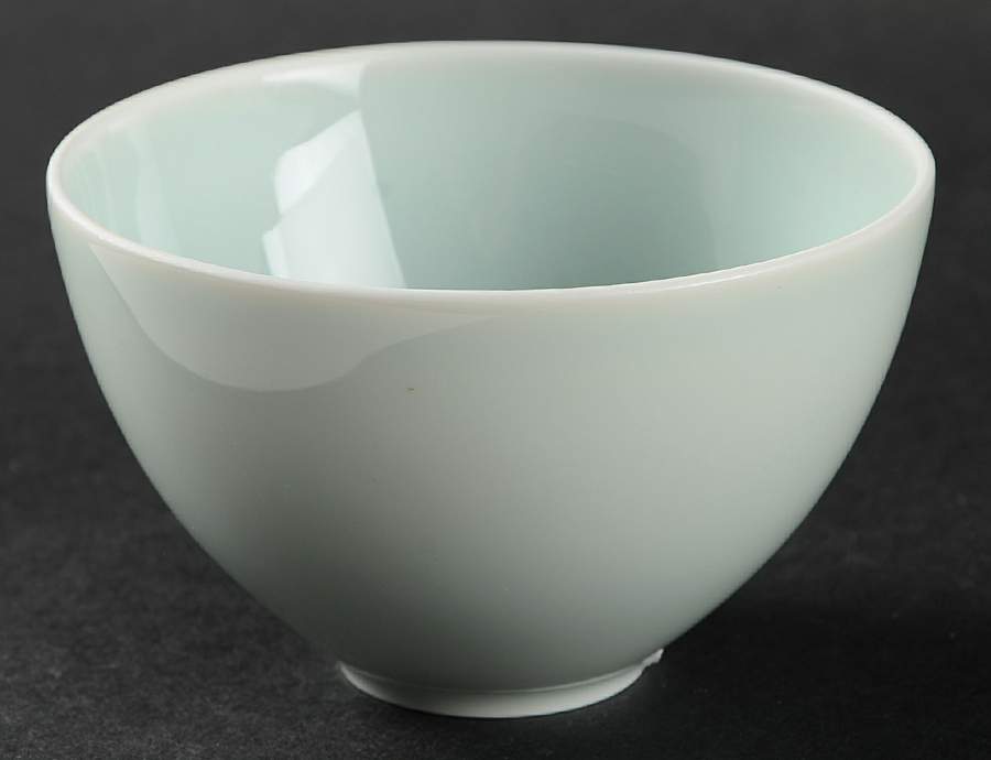 Plaza Athenee Asian Flat Cup by Jaune de Chrome-1