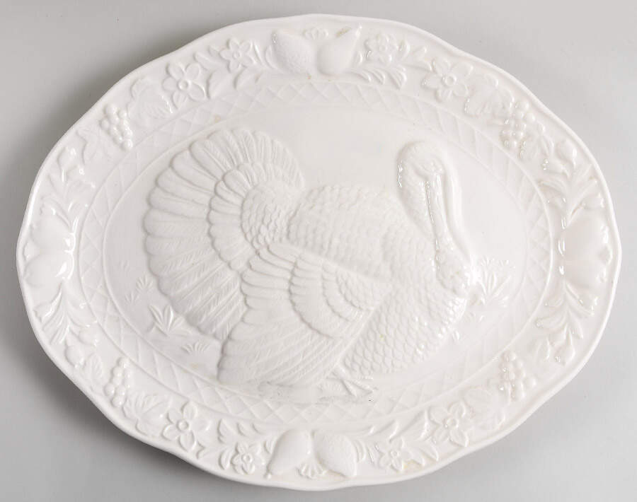 MCY44 17" Oval Serving Platter by Macy's (China)-1