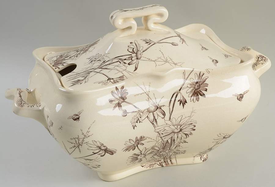 JON103 Tureen &  Lid by George Jones & Sons-1