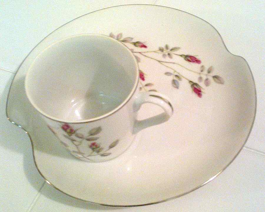 JAP1045 Snack Plate & Cup Set by Japan-1