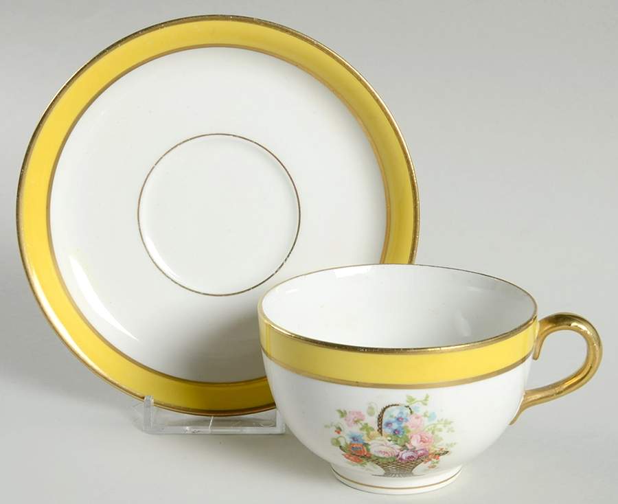 JB1129 Flat Cup & Saucer Set by Johnson Brothers-1