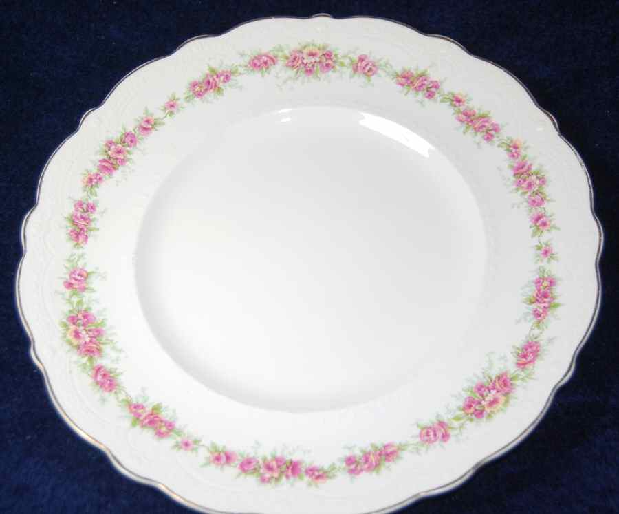 JB1131 Gold Trim Dinner Plate by Johnson Brothers-1