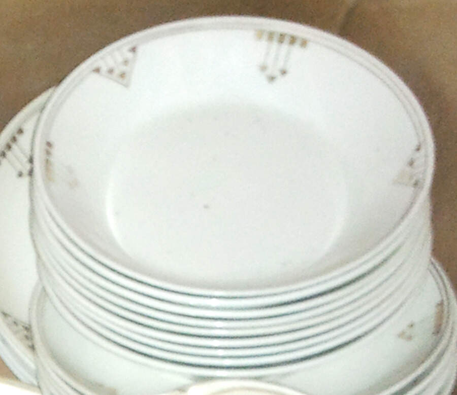 JB1147 Fruit/Dessert (Sauce) Bowl by Johnson Brothers-1