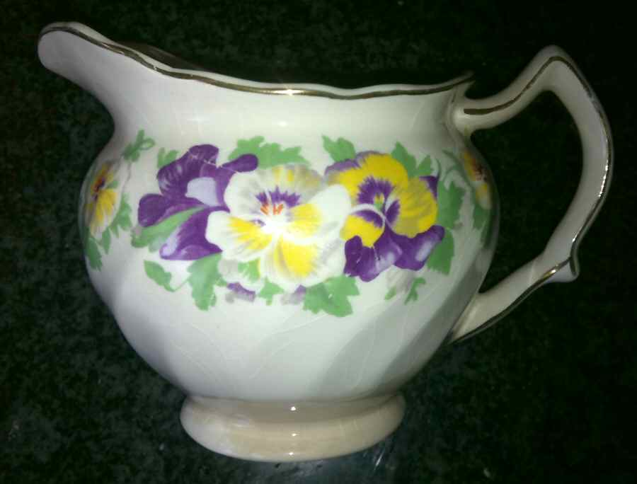 JB1151 Creamer by Johnson Brothers-1