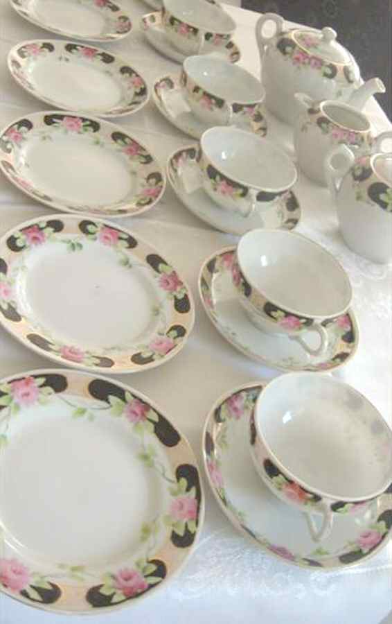 JAP1091 Flat Cup & Saucer Set by Japan-1