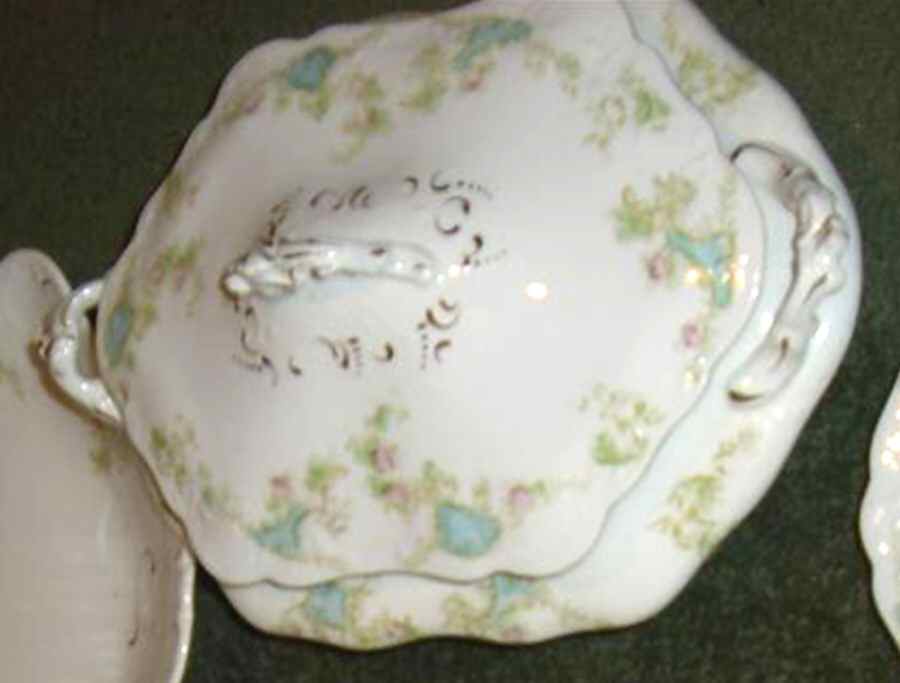 JB1160 Oval Covered Vegetable by Johnson Brothers-1