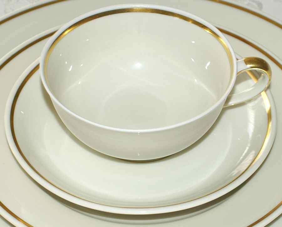 60328 Flat Cup & Saucer Set by Johann Haviland-1