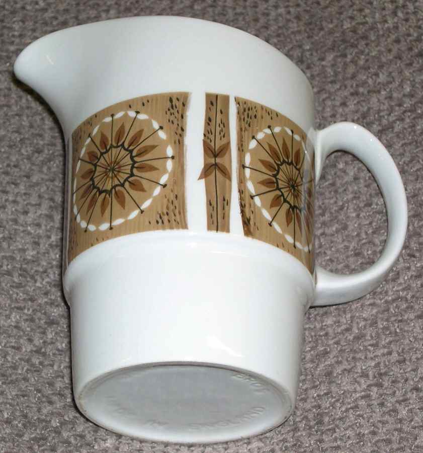 JB1176 Creamer by Johnson Brothers-1