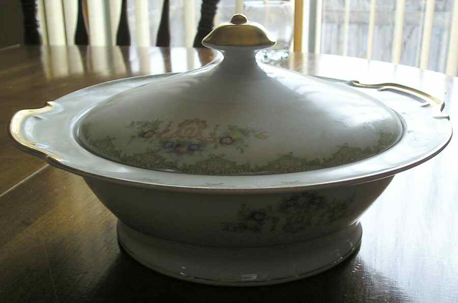 JAP1113 Round Covered Vegetable by Japan-1