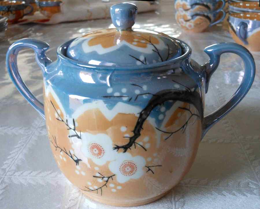 MOY14 Sugar Bowl & Lid by Moriyama-1