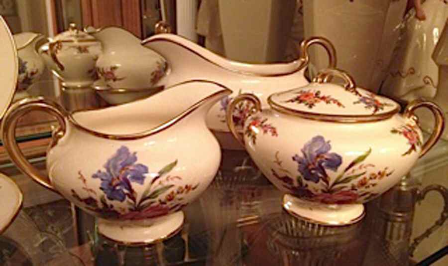 JB1177 Creamer by Johnson Brothers-1